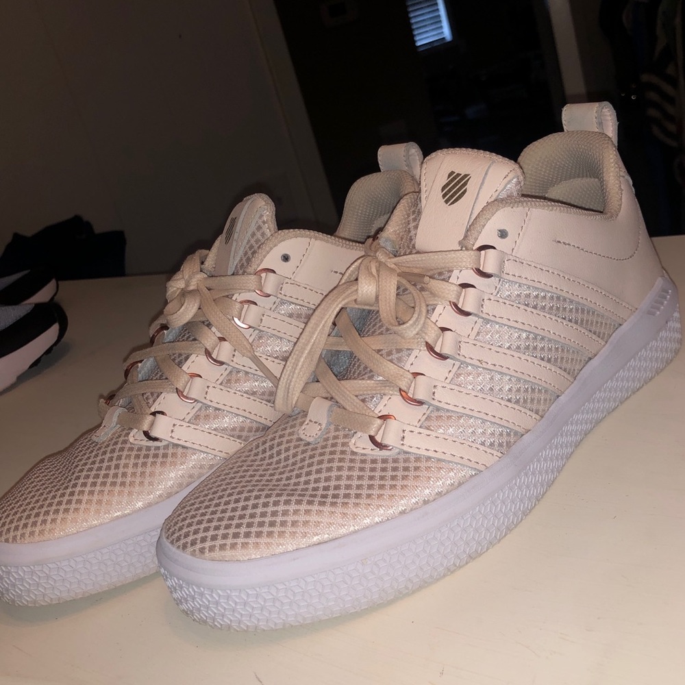 K-Swiss